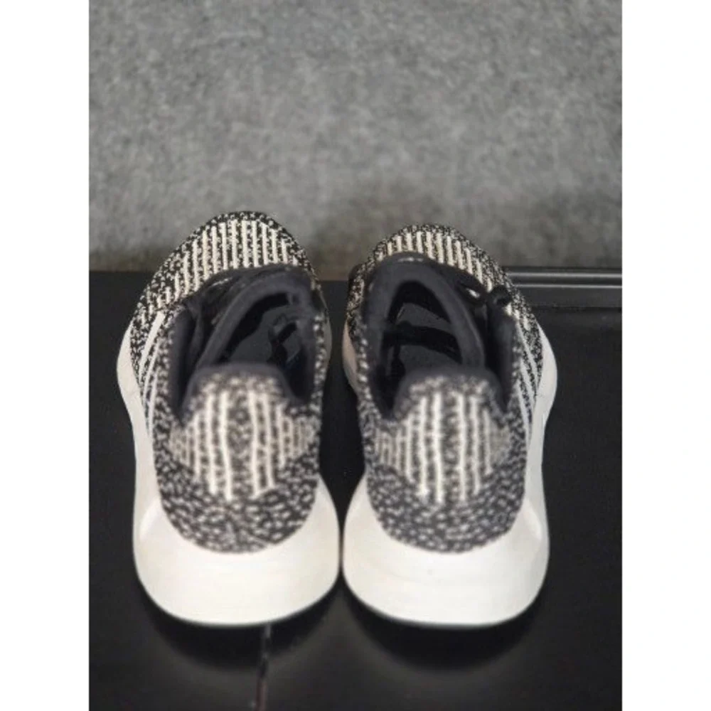 Adidas Swift Run Mens Shoes Black White Knit Sneakers Size 6 Casual Athleisure - Picture 3 of 8